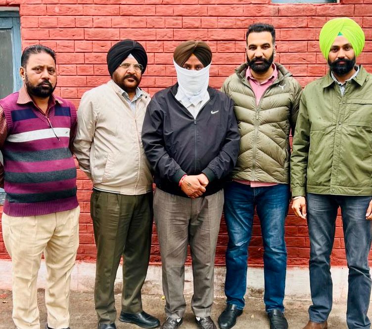 Home Guard volunteer arrested for demanding bribe of Rs 80,000 from police personnel